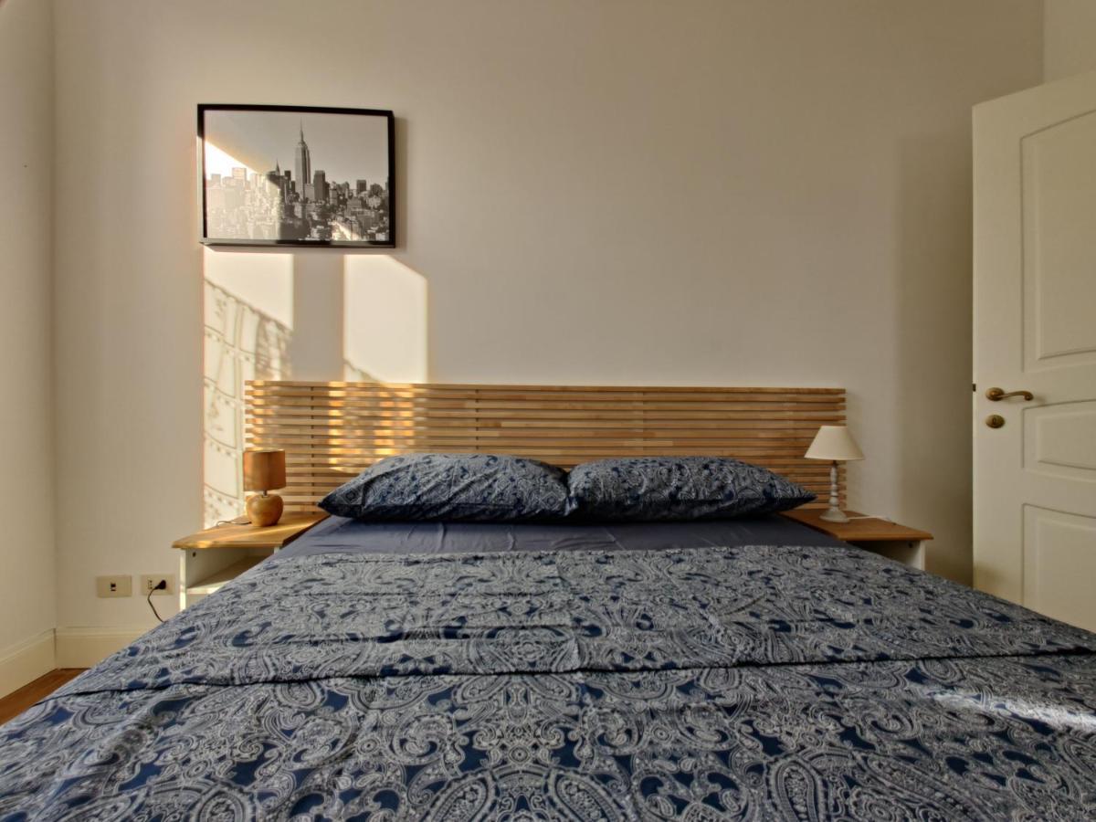 Elegante Trilocale A Milano Apartment Exterior foto