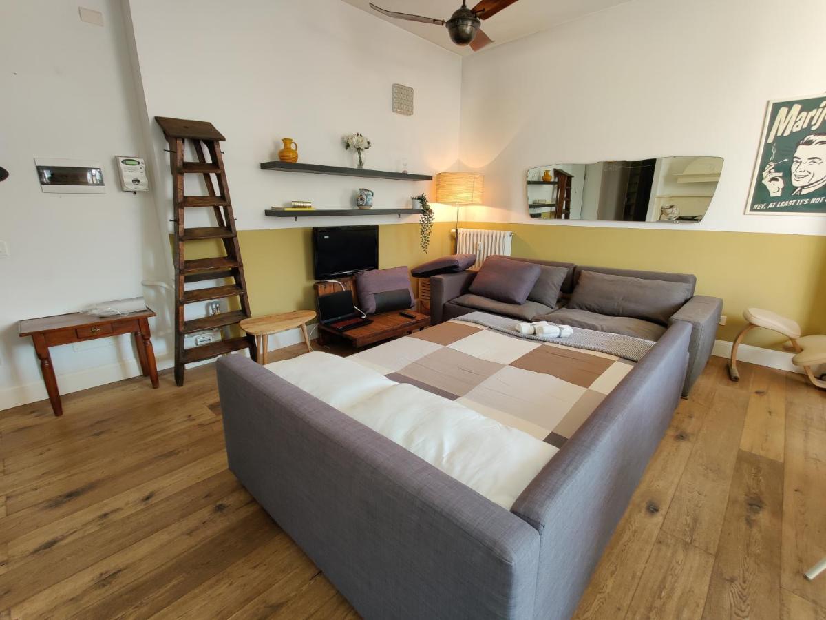 Elegante Trilocale A Milano Apartment Exterior foto